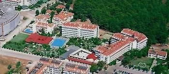 Otel Pineta Club 4*